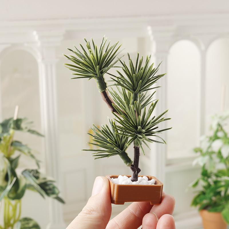 Bonsai Gardener - 1 Stück 1/12 Puppenhaus Simulierter Kiefernbaum